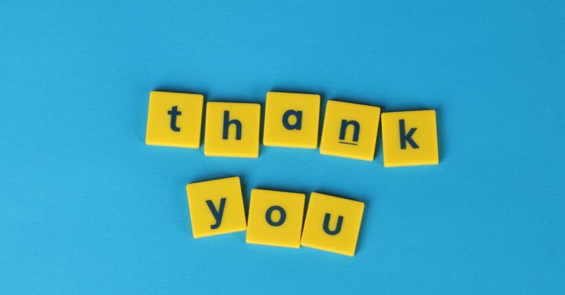 お世話になった方に宛てた感謝の席札メッセージ。丁寧で落ち着いた印象のカード。